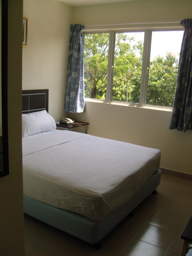 Hotel Orient Johor Bahru Kültér fotó