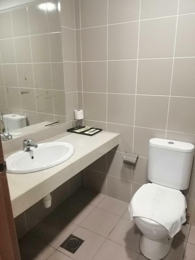 Hotel Orient Johor Bahru Kültér fotó