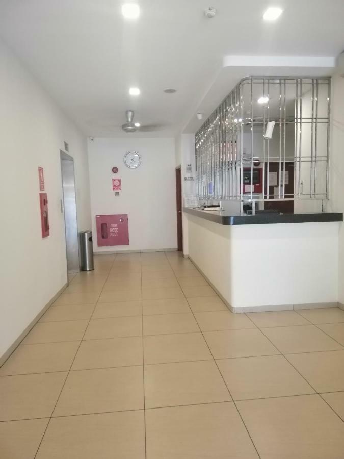 Hotel Orient Johor Bahru Kültér fotó