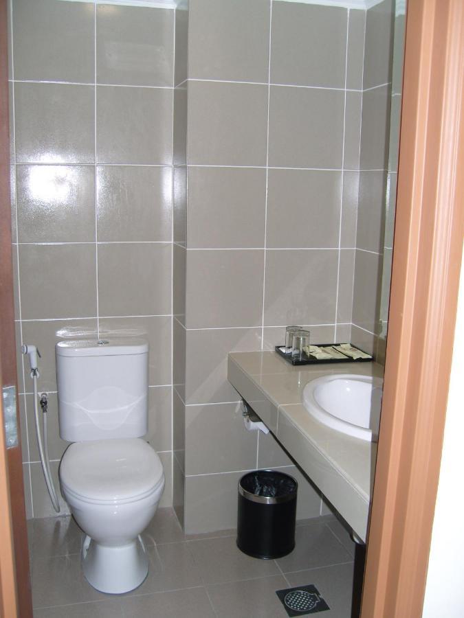 Hotel Orient Johor Bahru Kültér fotó