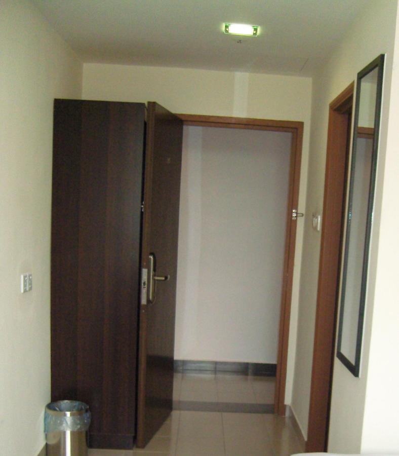 Hotel Orient Johor Bahru Kültér fotó